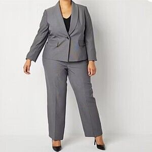 Le Suit Plus Size 18 2PC Straight Leg Pant Suit Gray Shawl Collar Single Button